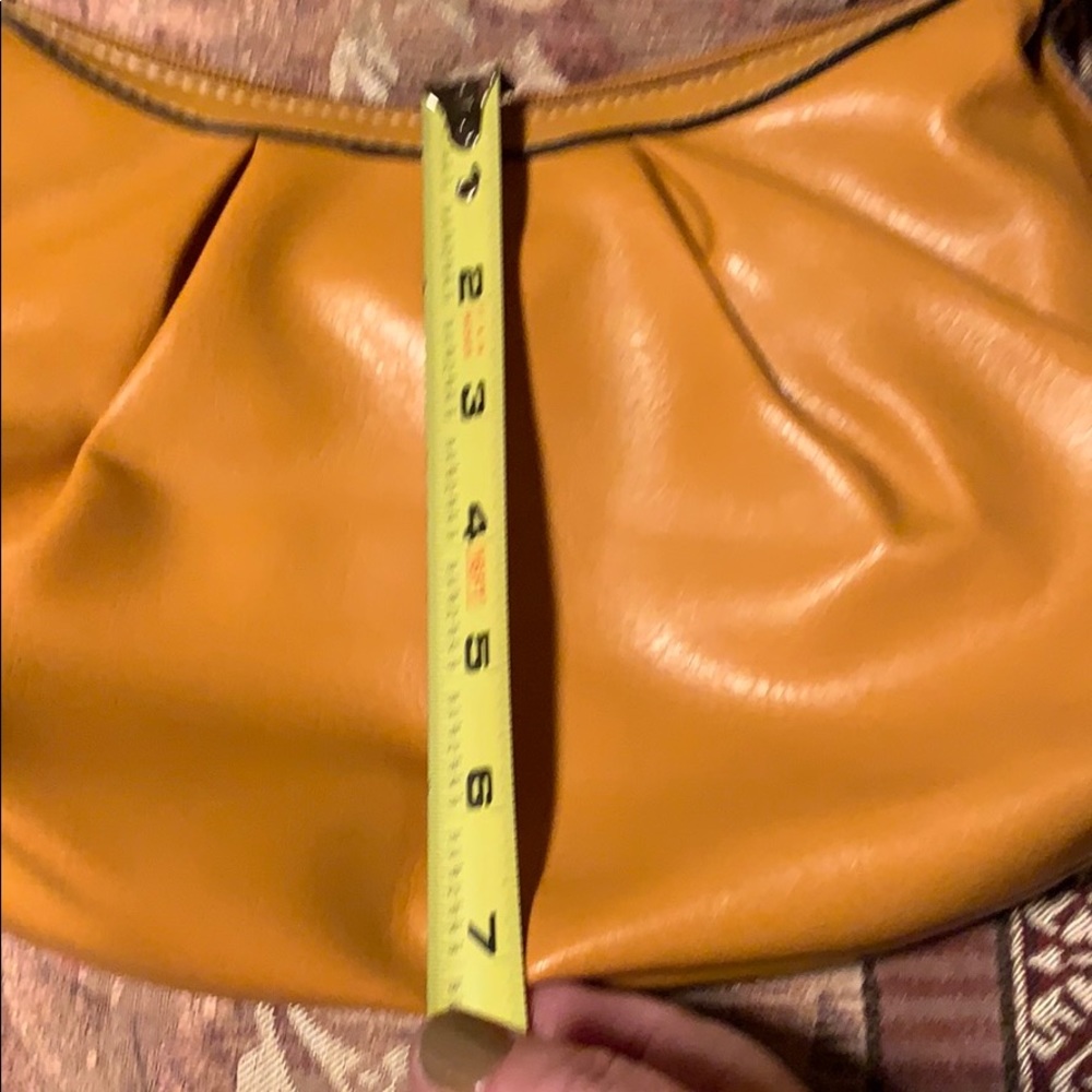 Gold Purse - Picture 7 of 8